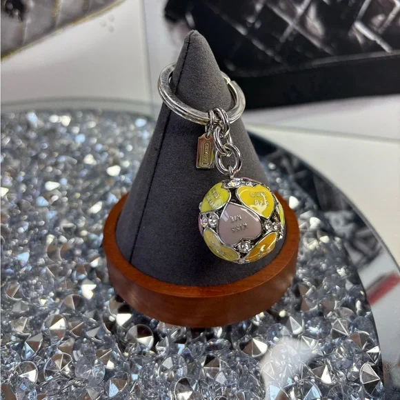 Coach 3D Poppy Bag Multi Heart Sphere Pave Crystal Keychain Keyring Charm NWOT - Picture 1 of 10